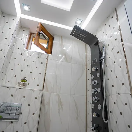 Apartmán Ar Luxury Vip *